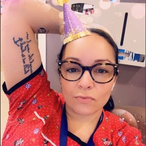 Meet your Posher, Angela